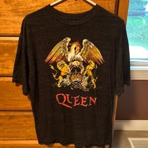Queen logo t-shirt